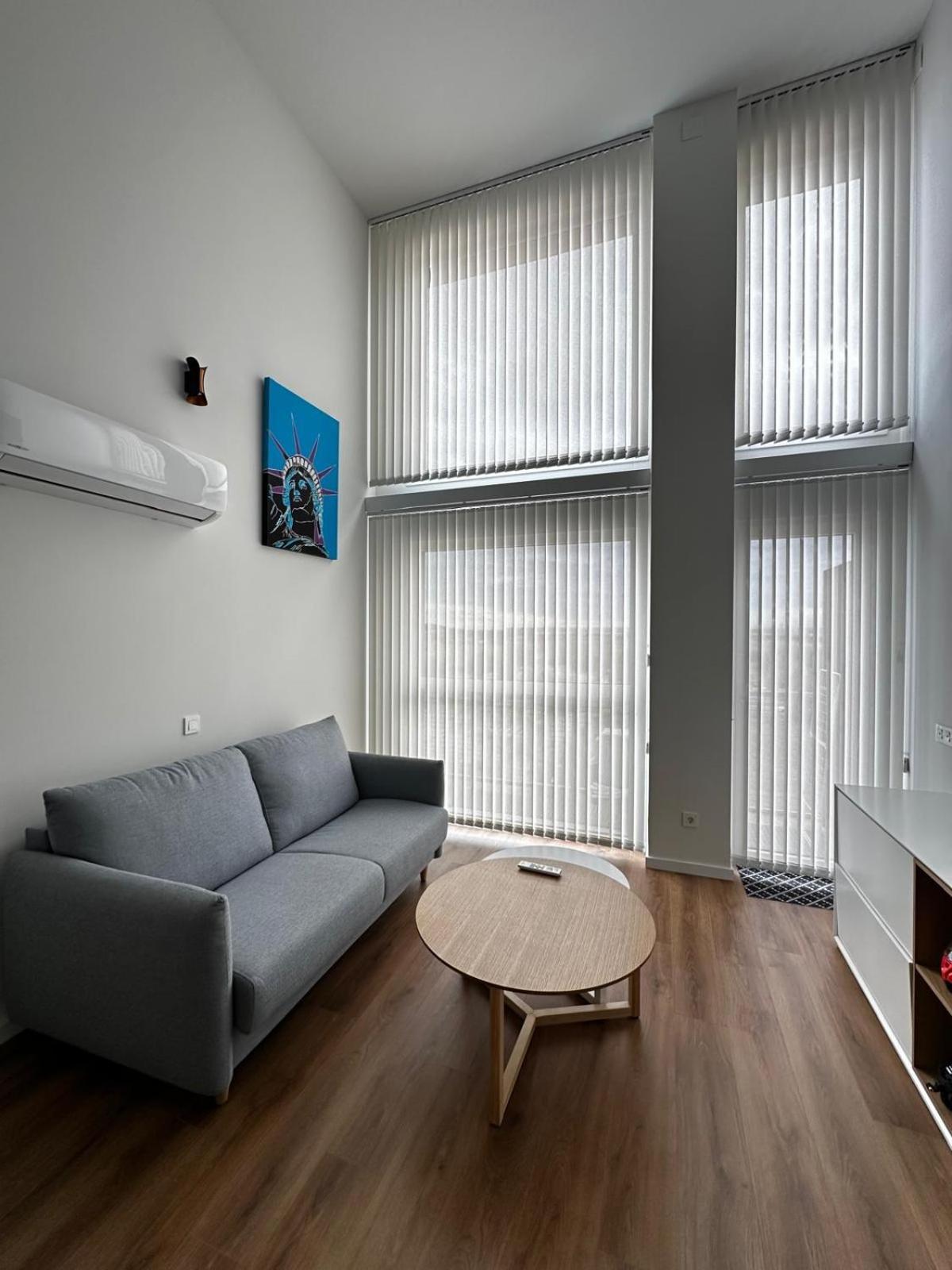 דירות מדריד Black Rock Loft מראה חיצוני תמונה
