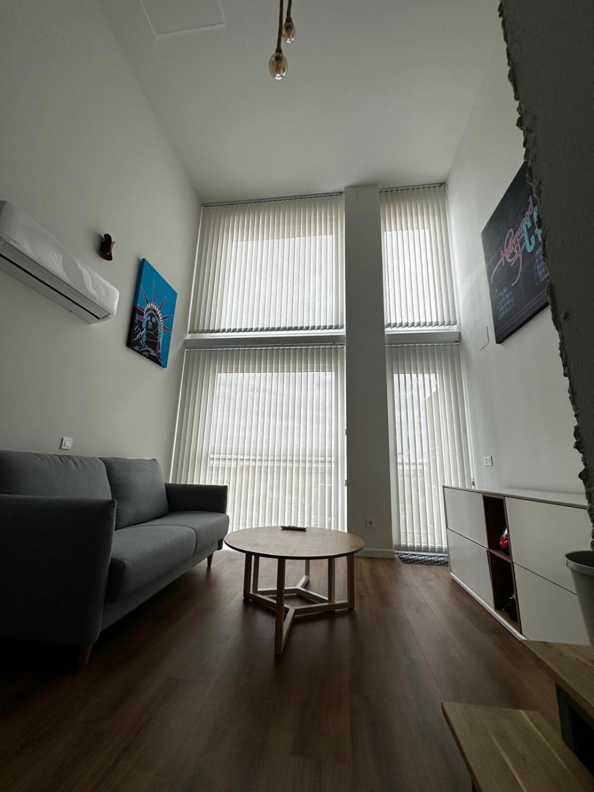 דירות מדריד Black Rock Loft מראה חיצוני תמונה