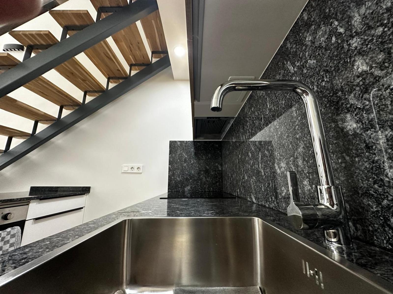 דירות מדריד Black Rock Loft מראה חיצוני תמונה